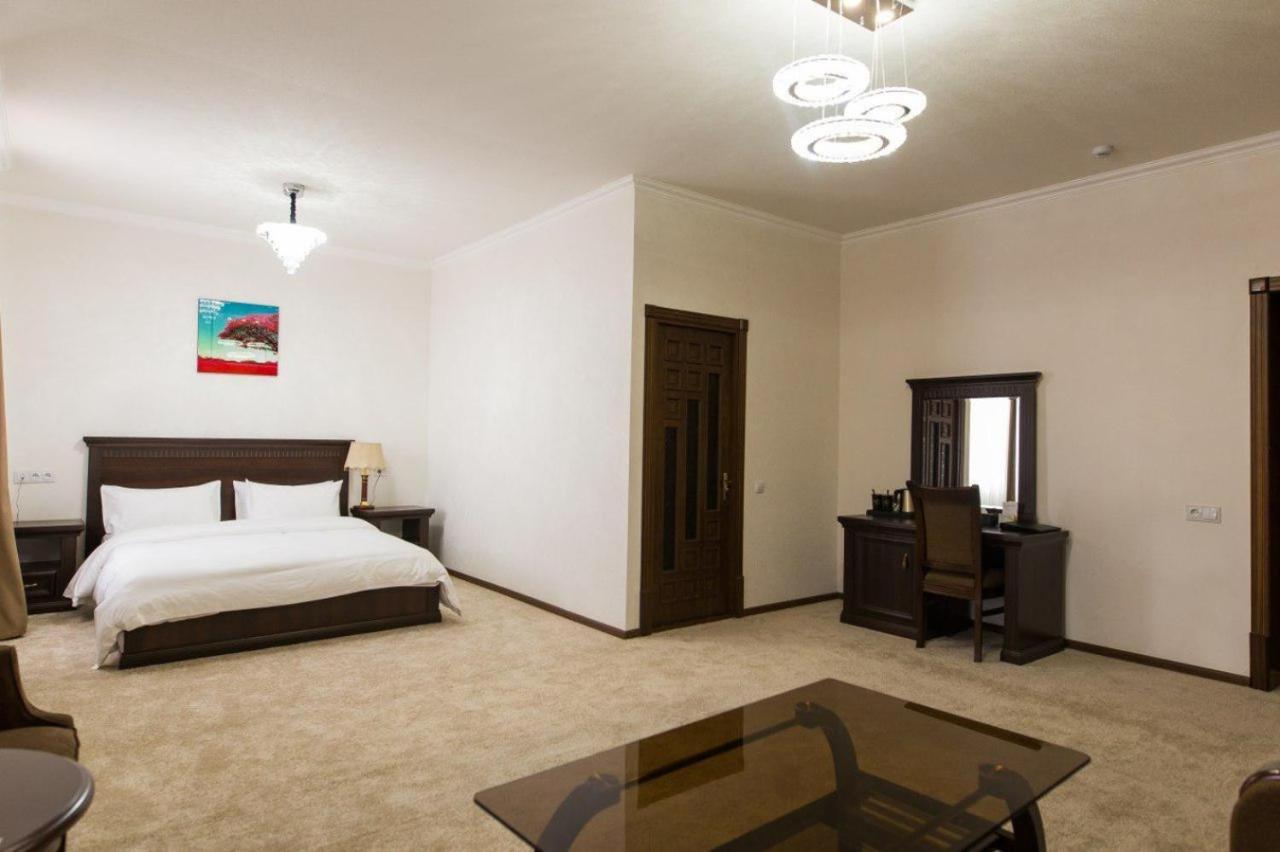 Alexander Hotel Szamarkand Kültér fotó