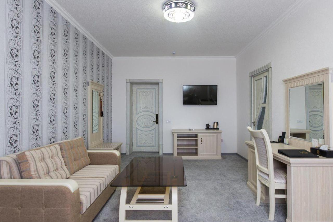 Alexander Hotel Szamarkand Kültér fotó