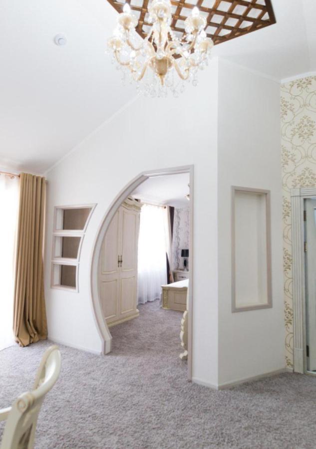 Alexander Hotel Szamarkand Kültér fotó